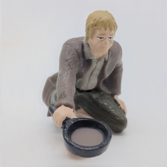 Lord Of The Rings Merry With Frying Pan Burger King Toy - Picture 2 of 7